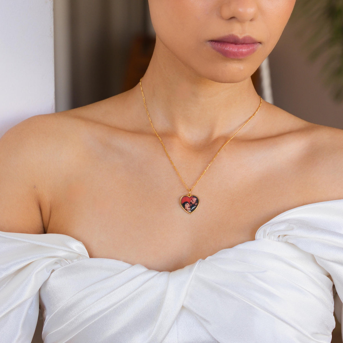 Heart Photo Frame Necklace — photo 2