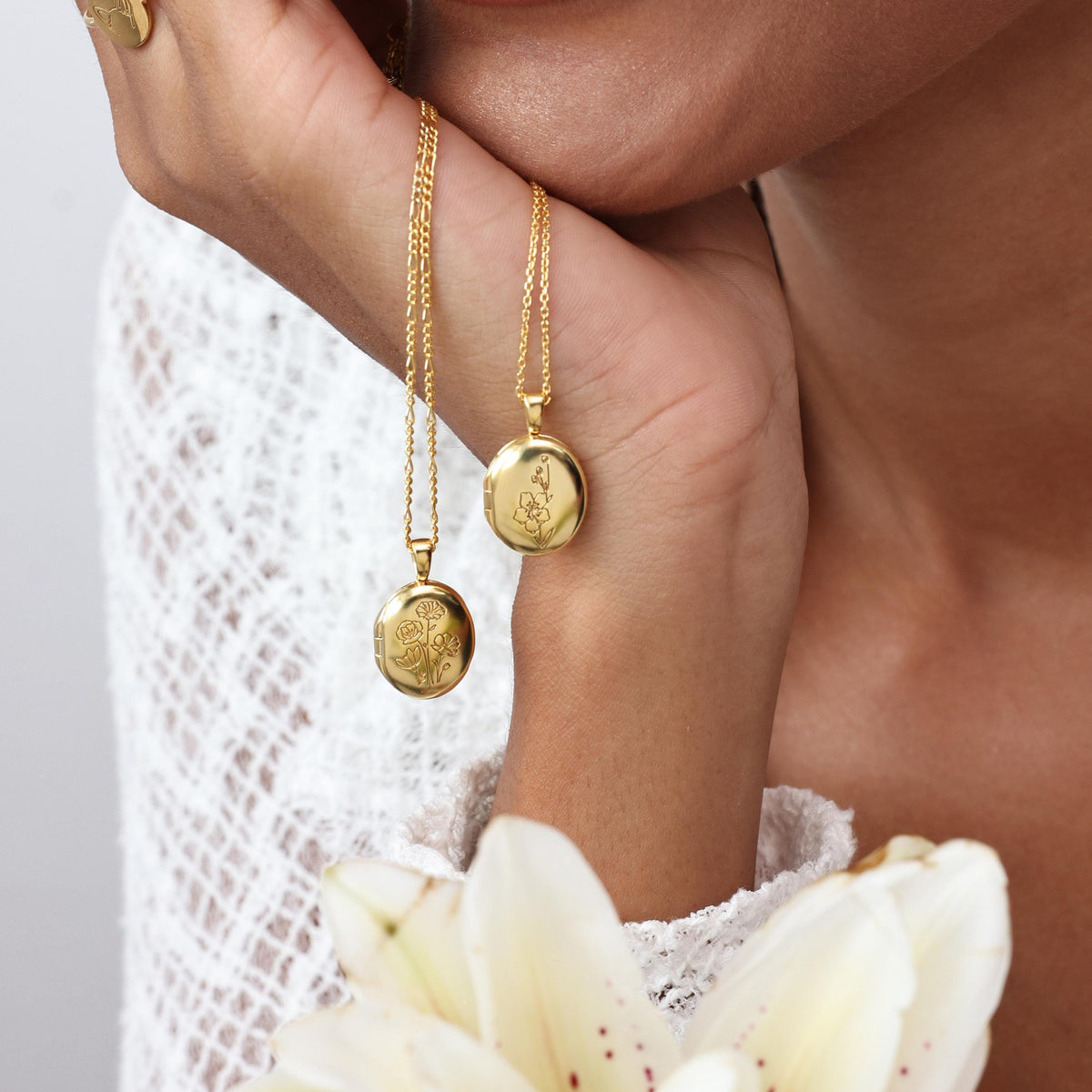 Multiple Birth Flower Oval Locket Necklace — photo 5