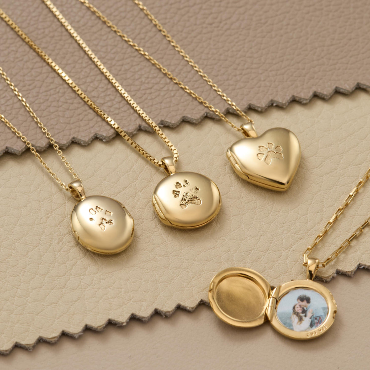 Paw Print Oval Locket Necklace — photo 4