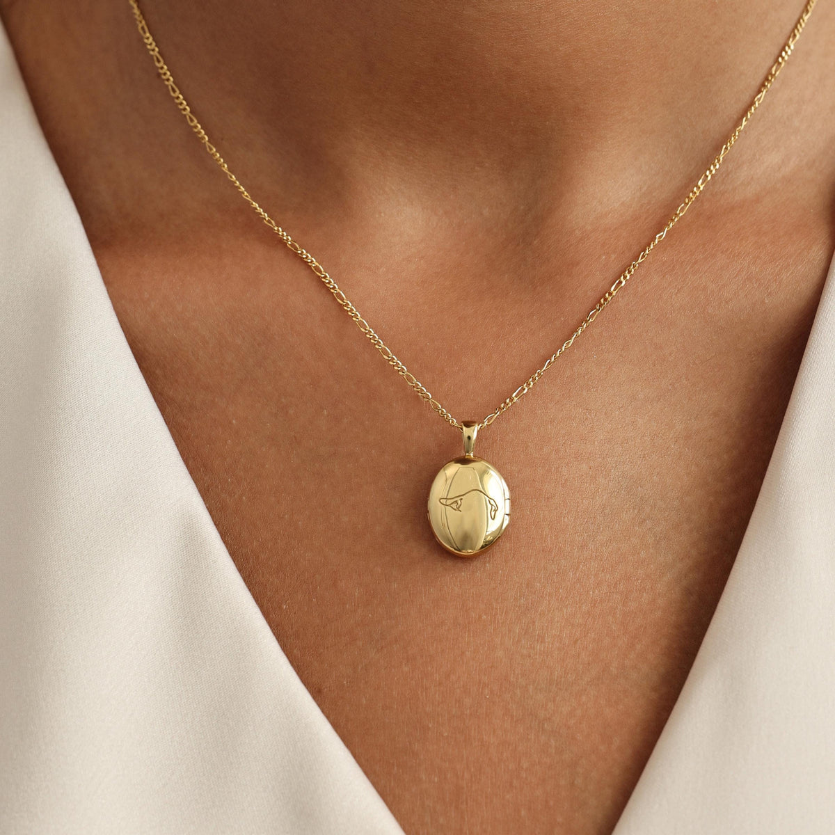Paw Print Oval Locket Necklace — photo 2