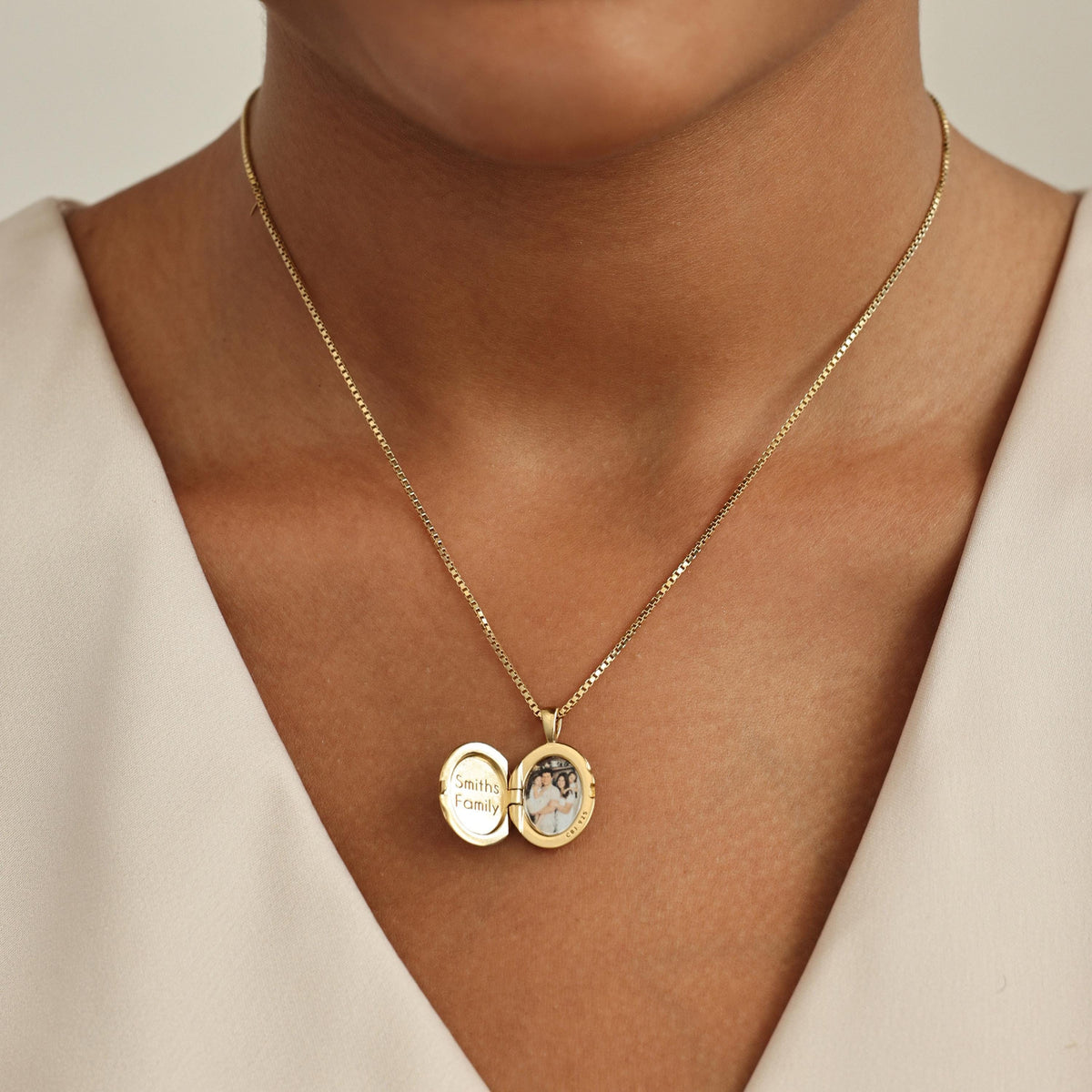 Birth Flower Oval Locket Necklace — photo 5