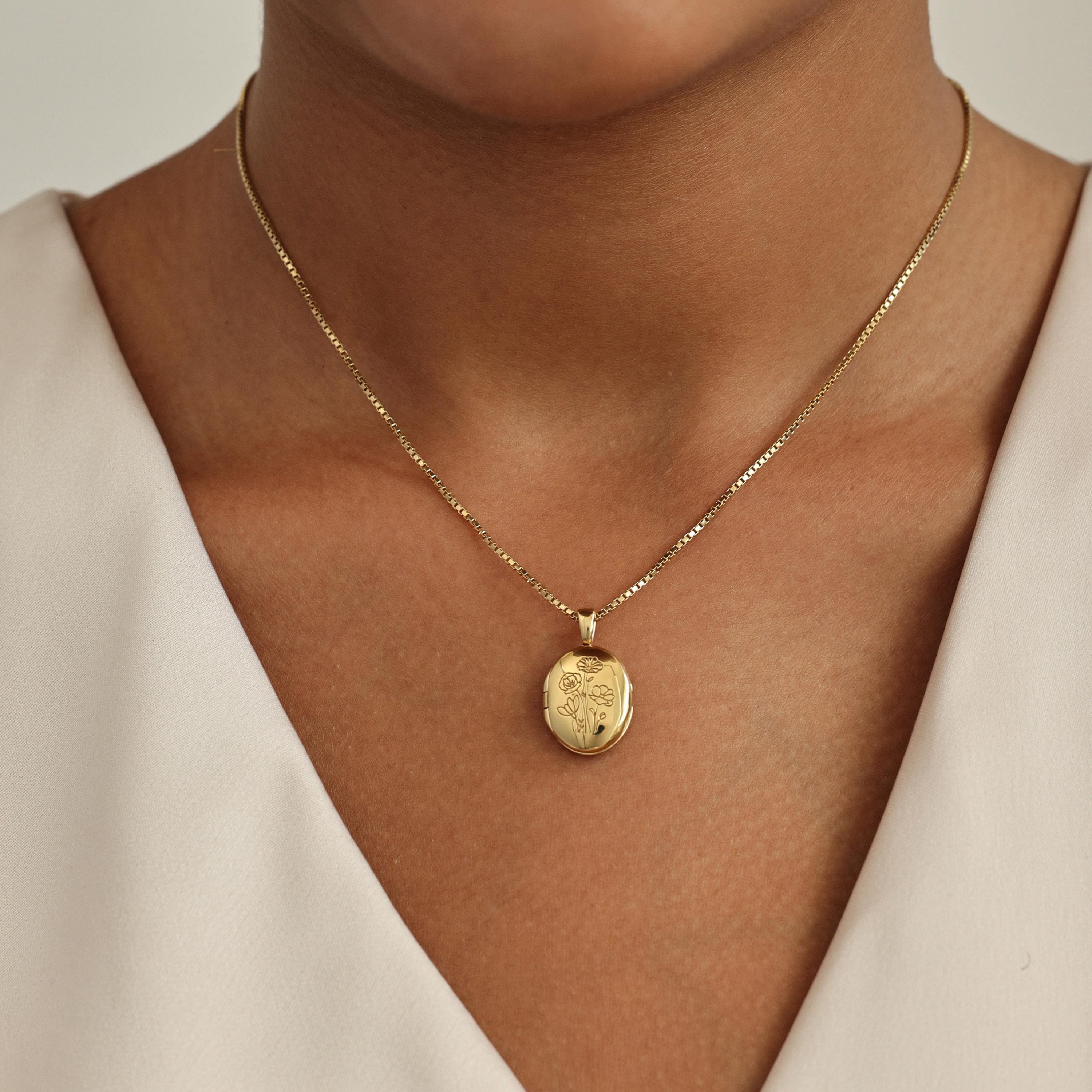 CUSTOM BIRTHFLOWER OVAL LOCKET