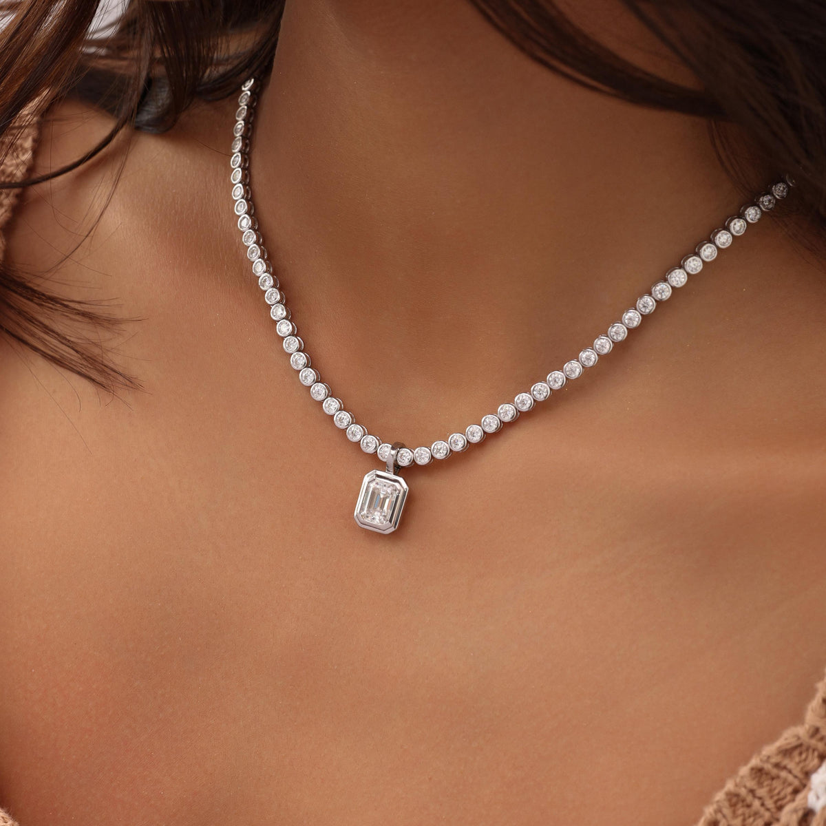 Tennis Necklace with Emerald Bezel Pendant — photo 12