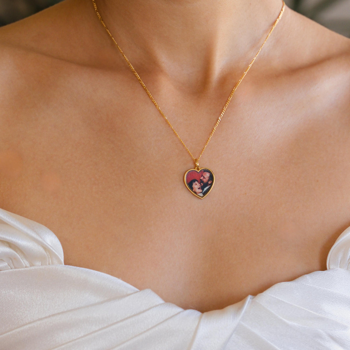 Heart Photo Frame Necklace — photo 1