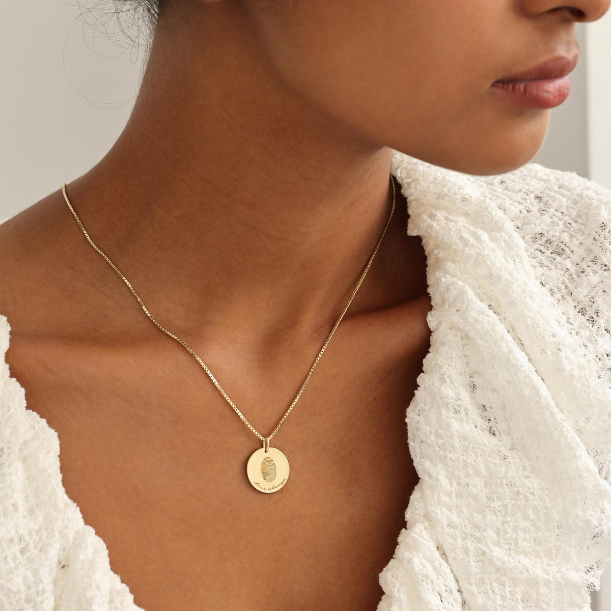 Handwriting Circle Necklace — photo 7