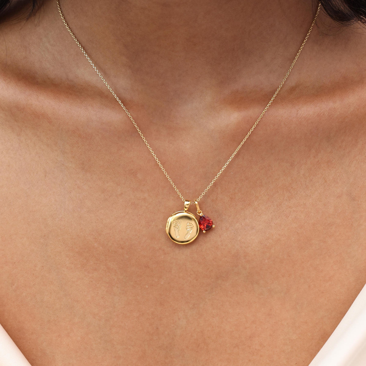 Baby Footprint & Handprint Circle Locket Necklace — photo 6