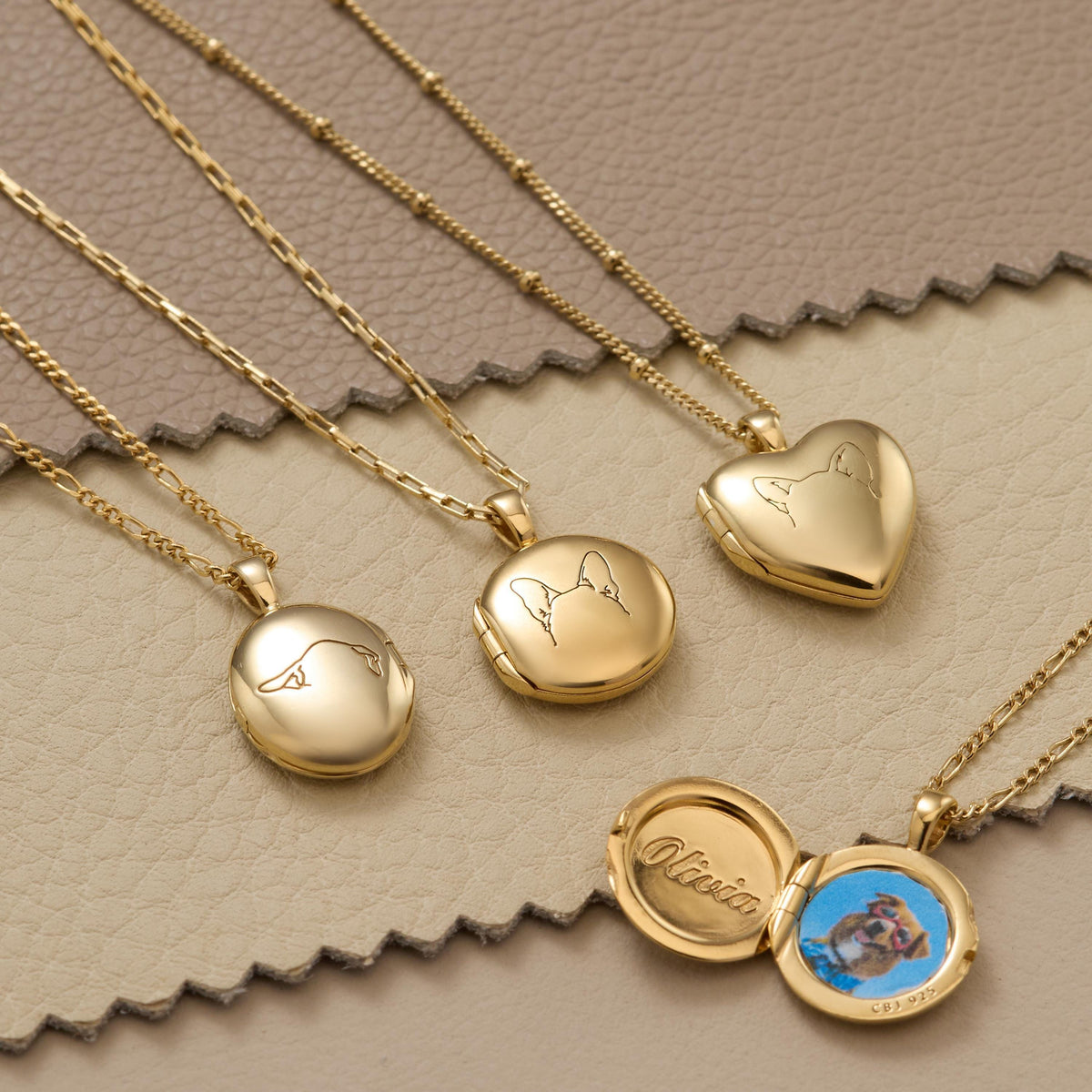 Paw Print Circle Locket Necklace — photo 4