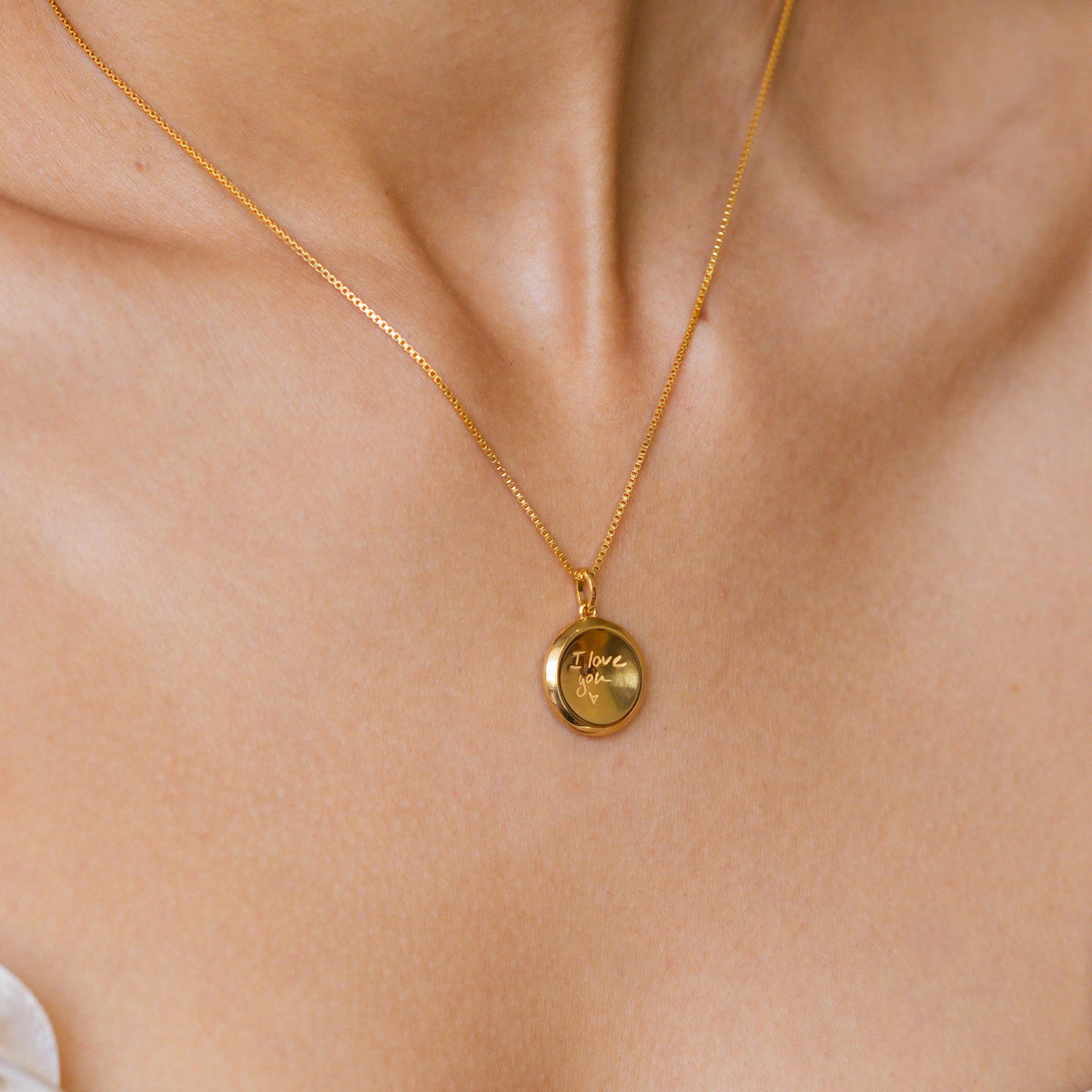 Circle Handwriting Pendant Necklace — photo 5